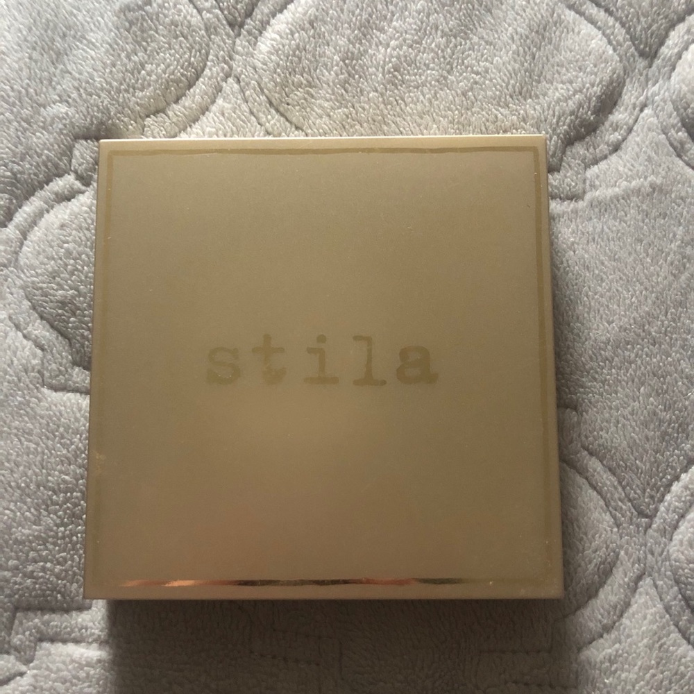 Stila Eyes Are The Window Soul Palette